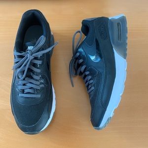 Nike Air Max Thea size W7.5